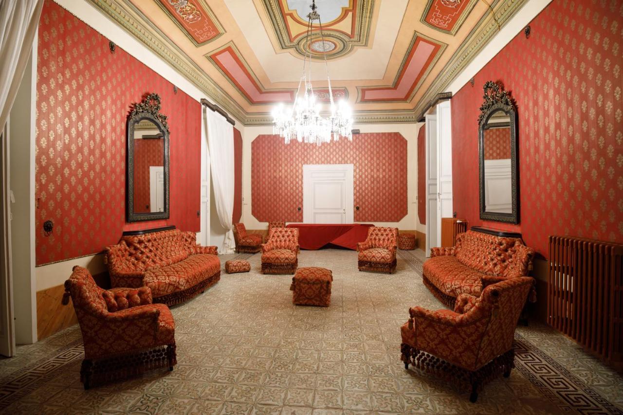 Palazzo Introna Acomodação com café da manhã Mola di Bari Exterior foto