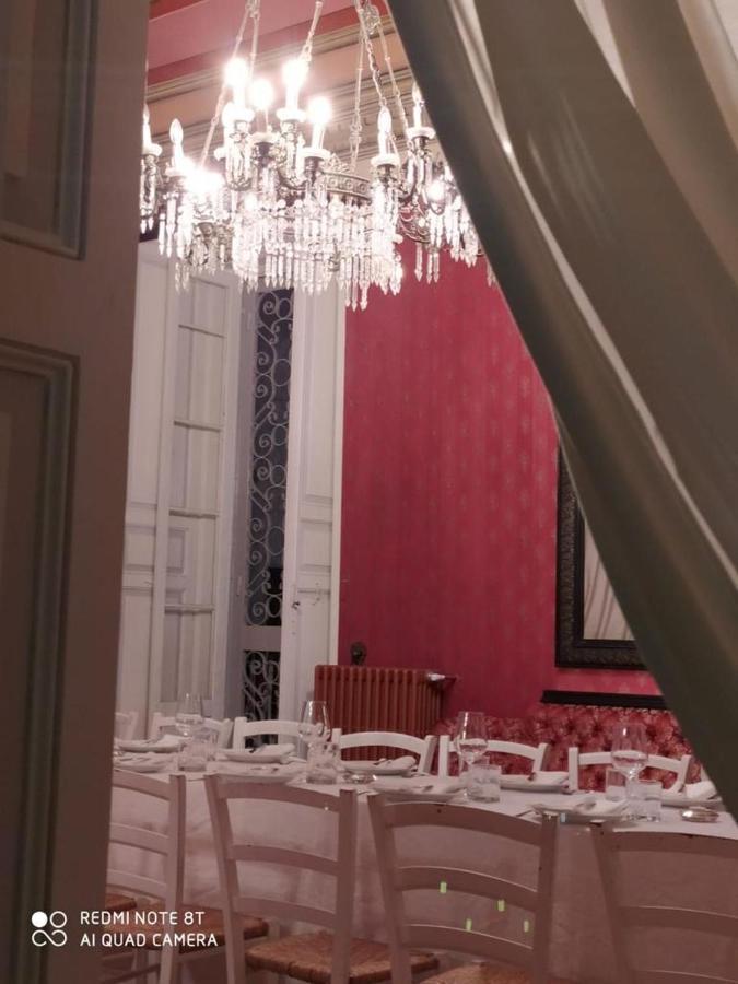 Palazzo Introna Acomodação com café da manhã Mola di Bari Exterior foto
