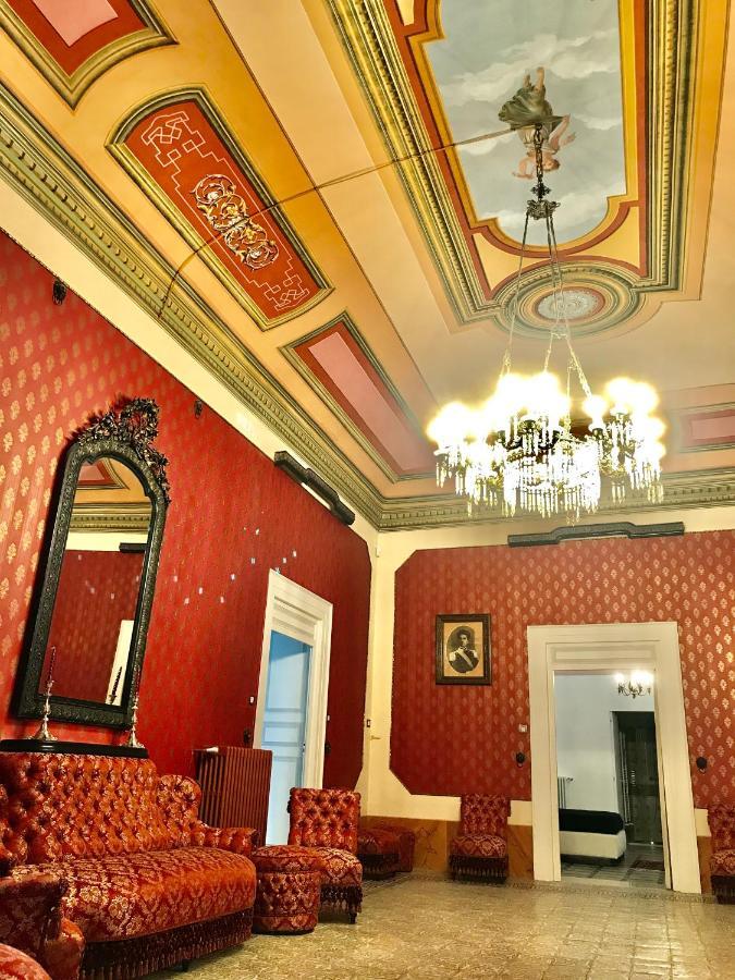 Palazzo Introna Acomodação com café da manhã Mola di Bari Exterior foto
